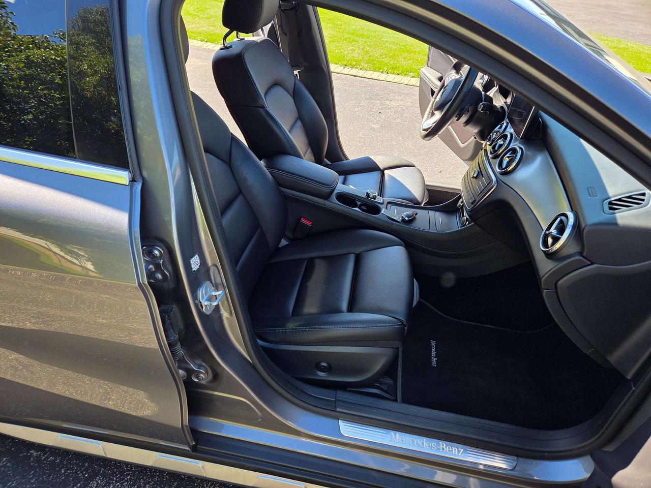 2016 Mercedes-Benz GLA GLA 250 Photo
