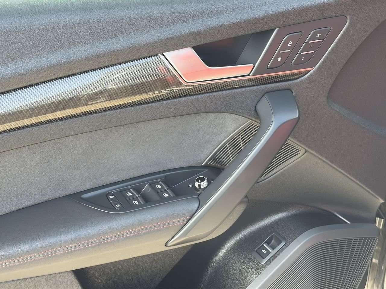 2023 Audi SQ5 3.0T Technik quattro 8sp Tiptronic Alloy Wheels  Sunroof  Leather  Apple/Android CarPlay Photo