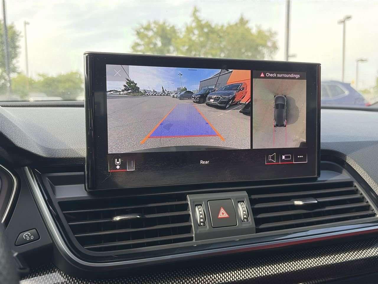 2023 Audi SQ5 3.0T Technik quattro 8sp Tiptronic Alloy Wheels  Sunroof  Leather  Apple/Android CarPlay Photo