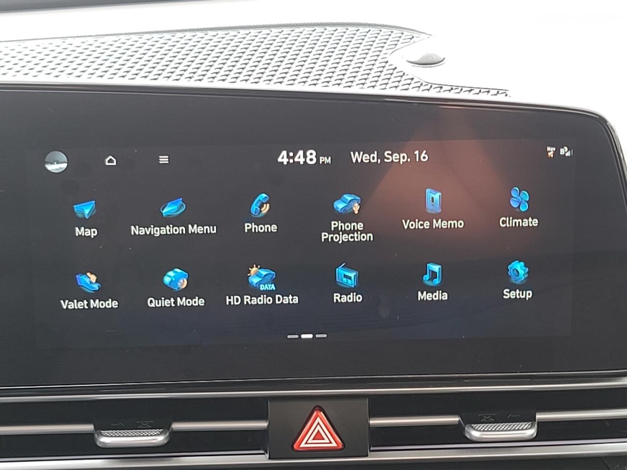 2025 Hyundai Elantra SEL Sport Photo