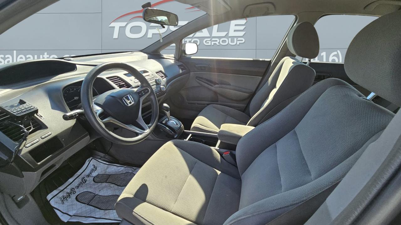 2009 Honda Civic DX-G Photo