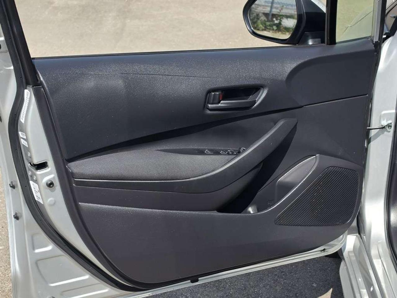 2025 Toyota Corolla LE  Alloy Wheels Apple CarPlay Photo