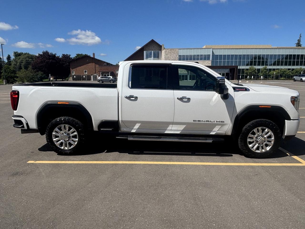 2020 GMC Sierra 2500 HD DENALI Photo