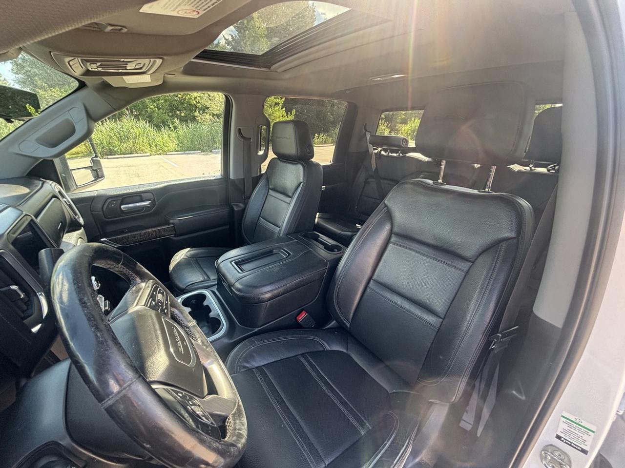 2020 GMC Sierra 2500 HD DENALI Photo