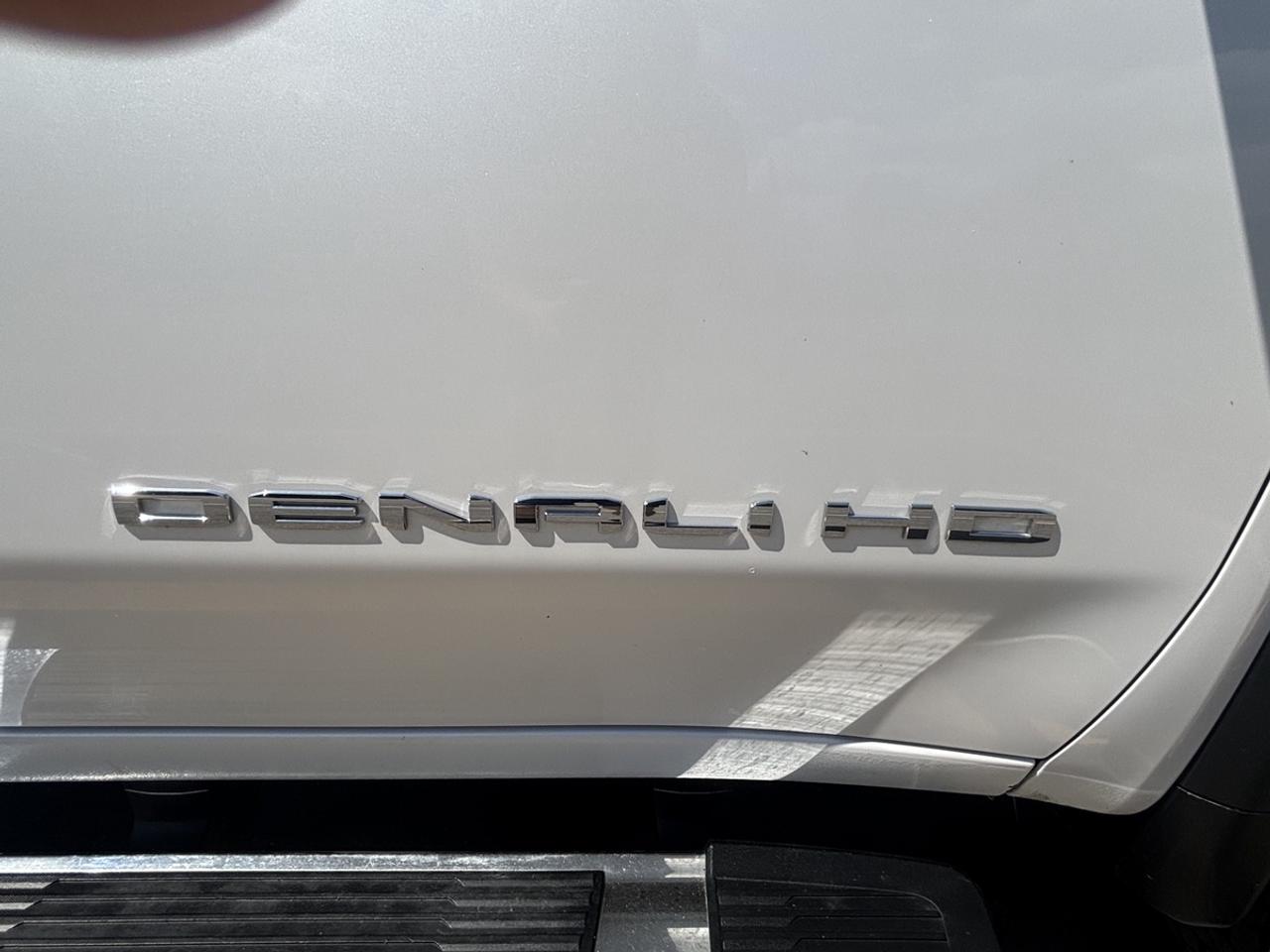 2020 GMC Sierra 2500 HD DENALI Photo