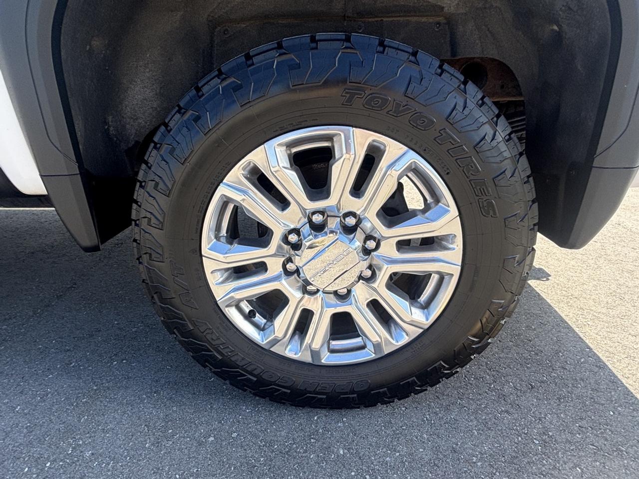 2020 GMC Sierra 2500 HD DENALI Photo