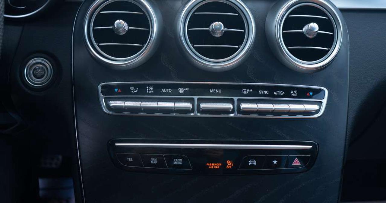 2022 Mercedes-Benz GLC Twin-Turbo Assistance Package Winter Tires Included. Photo