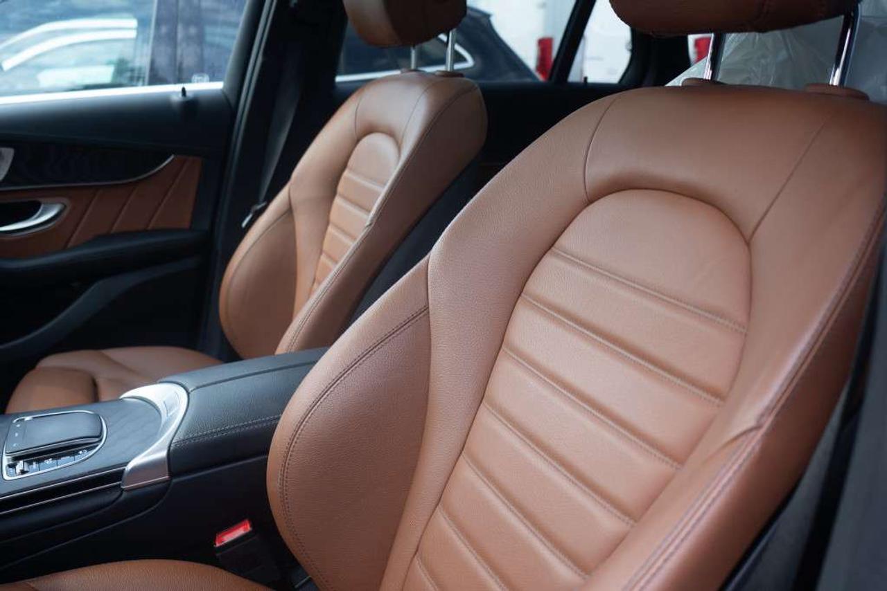 2022 Mercedes-Benz GLC Twin-Turbo Assistance Package Winter Tires Included. Photo