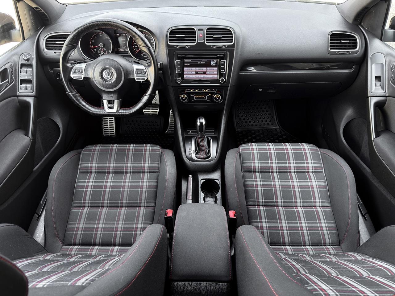 2013 Volkswagen GTI 5-door DSG Photo4