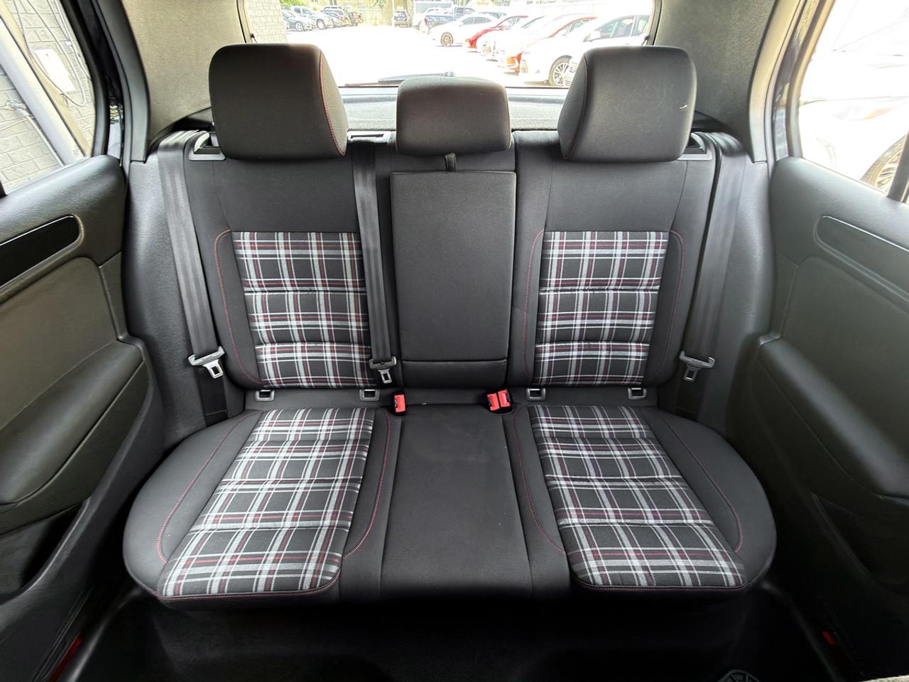 2013 Volkswagen GTI 5-door DSG Photo