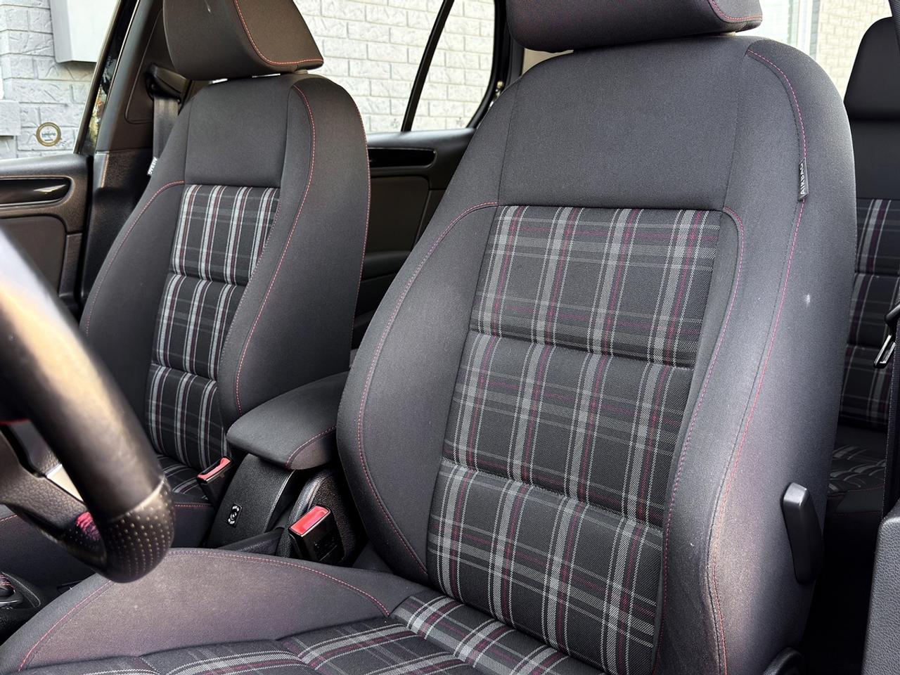 2013 Volkswagen GTI 5-door DSG Photo