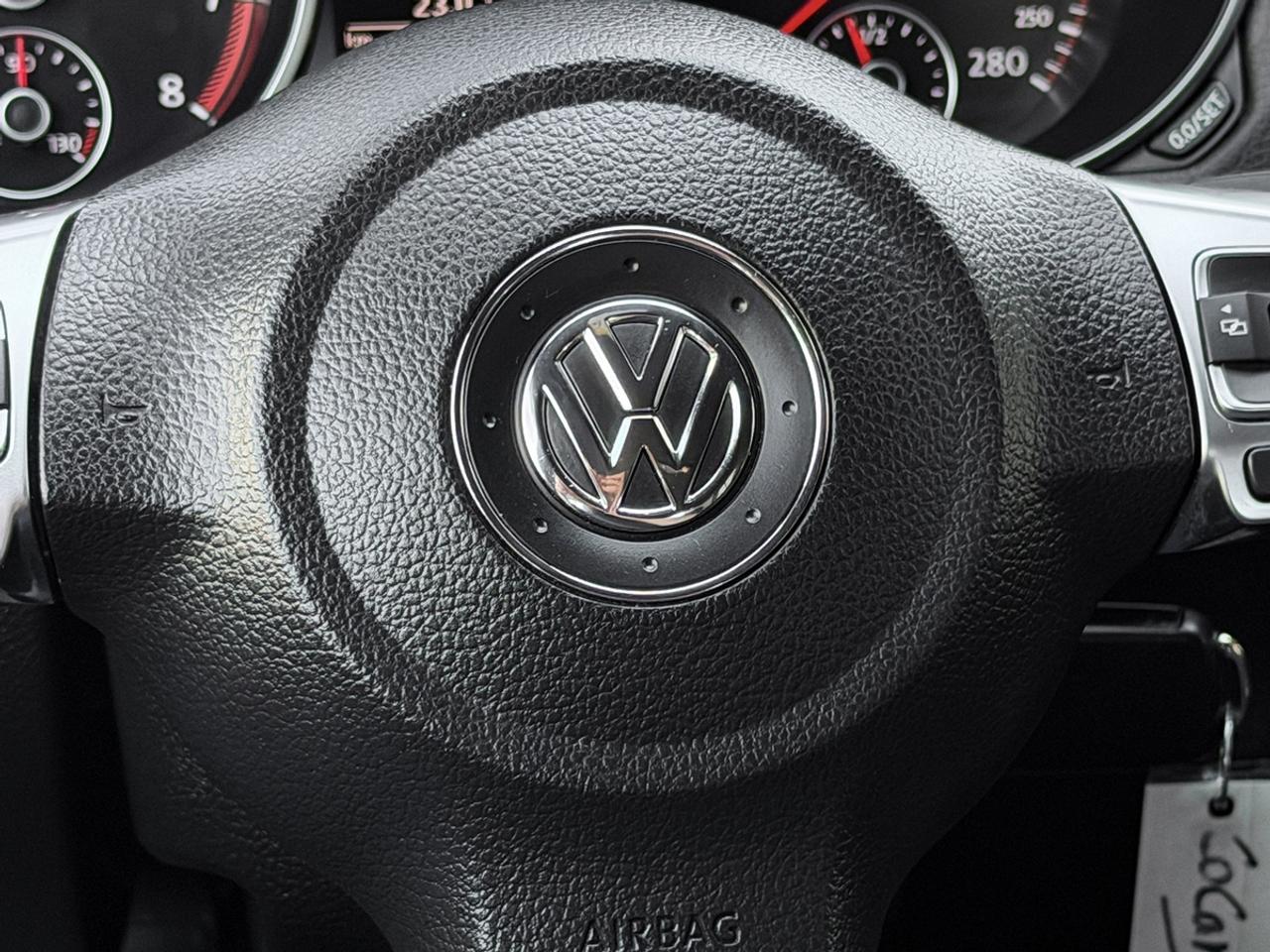 2013 Volkswagen GTI 5-door DSG Photo