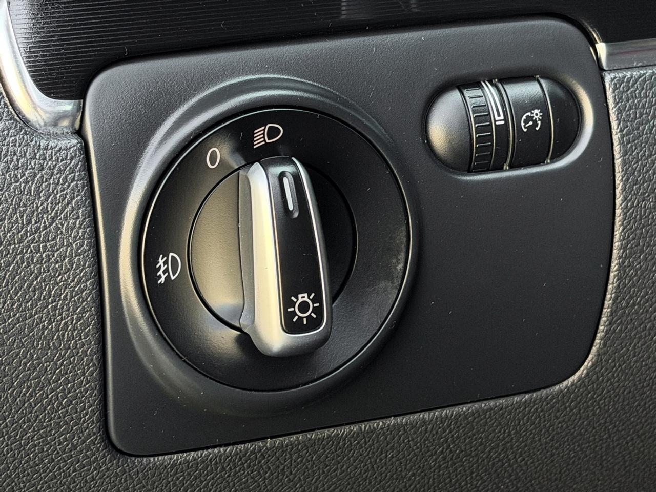2013 Volkswagen GTI 5-door DSG Photo
