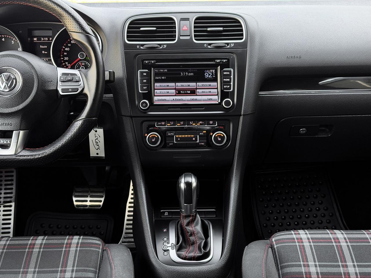 2013 Volkswagen GTI 5-door DSG Photo