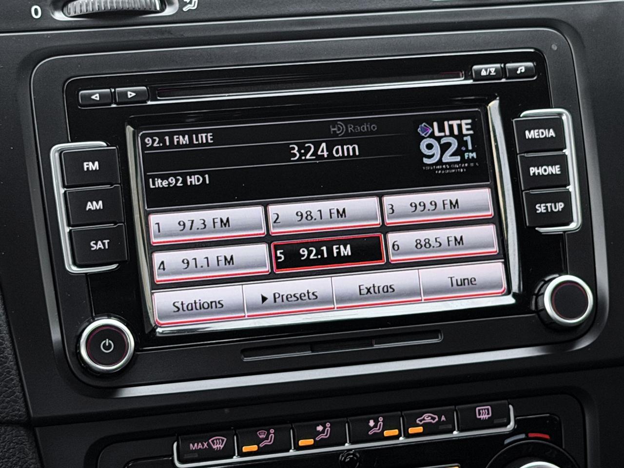 2013 Volkswagen GTI 5-door DSG Photo