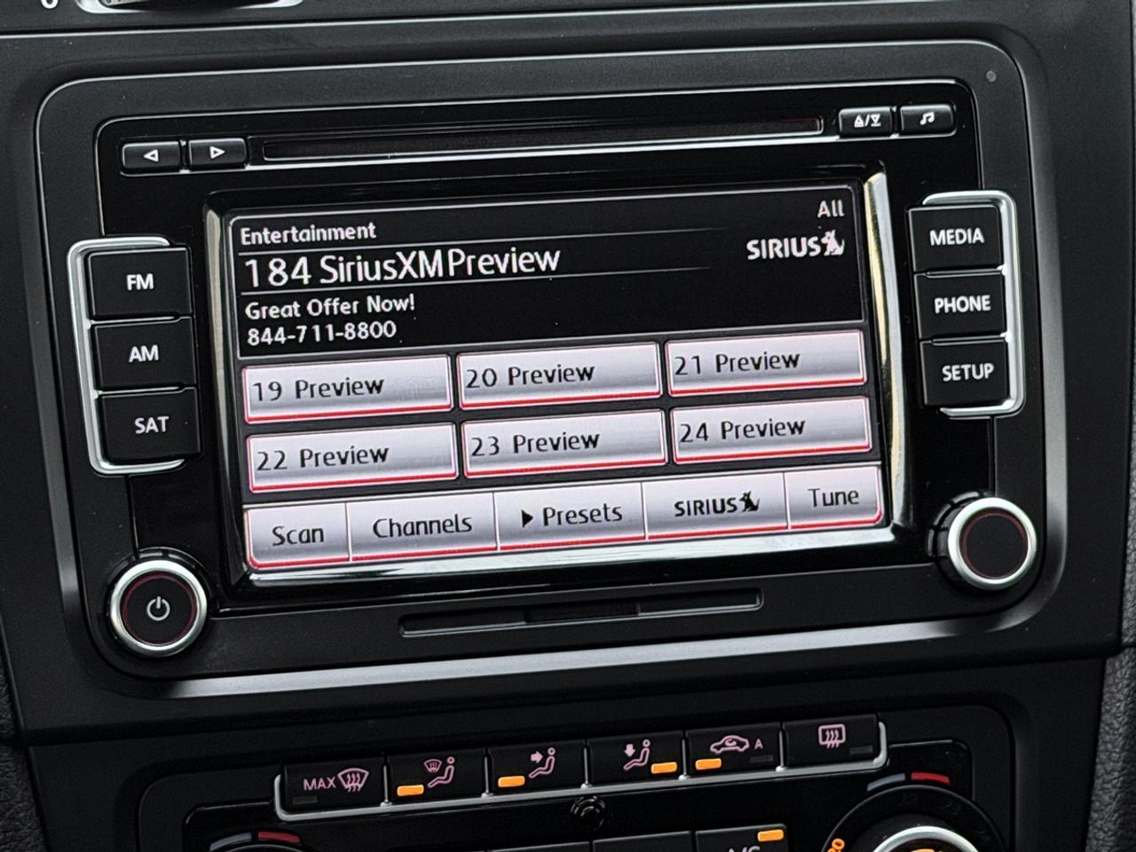 2013 Volkswagen GTI 5-door DSG Photo