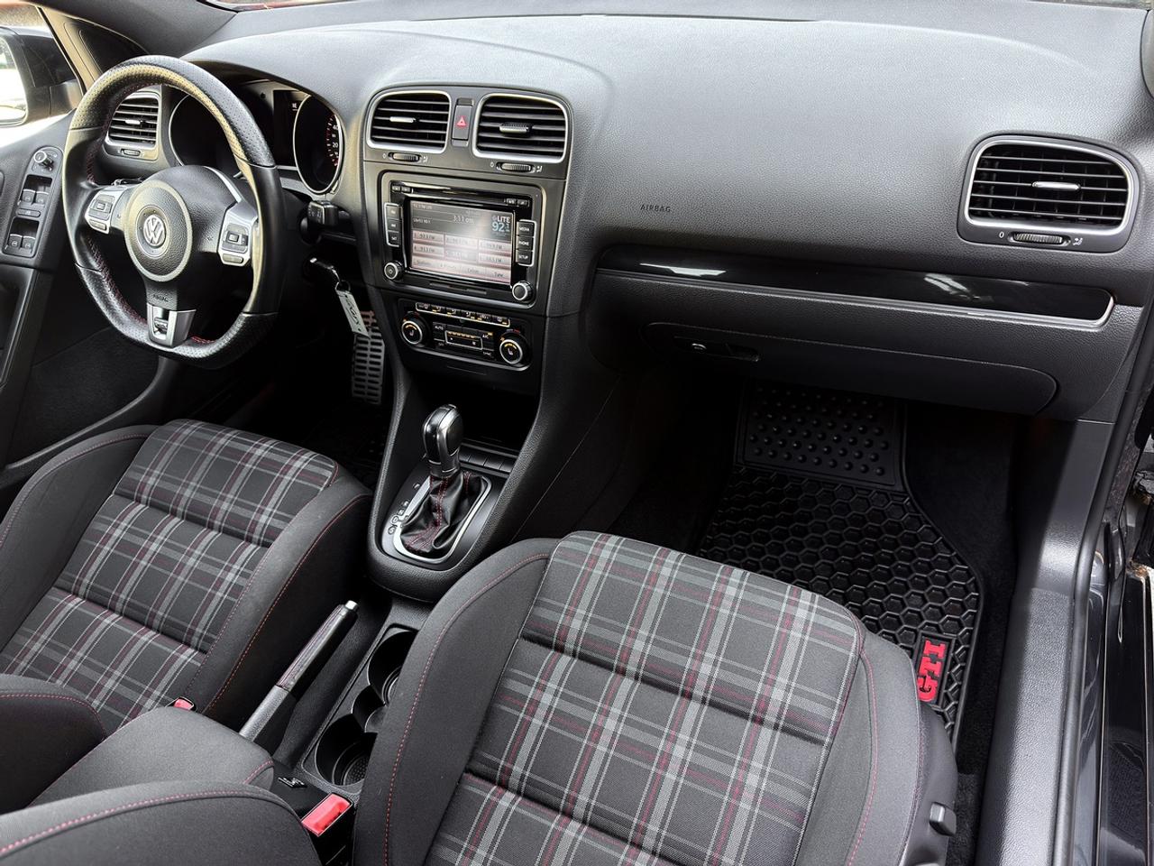 2013 Volkswagen GTI 5-door DSG Photo