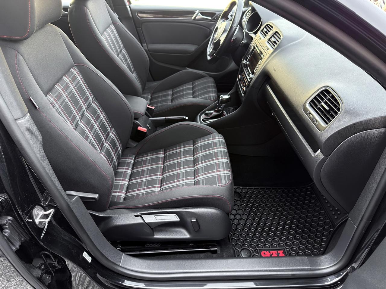 2013 Volkswagen GTI 5-door DSG Photo
