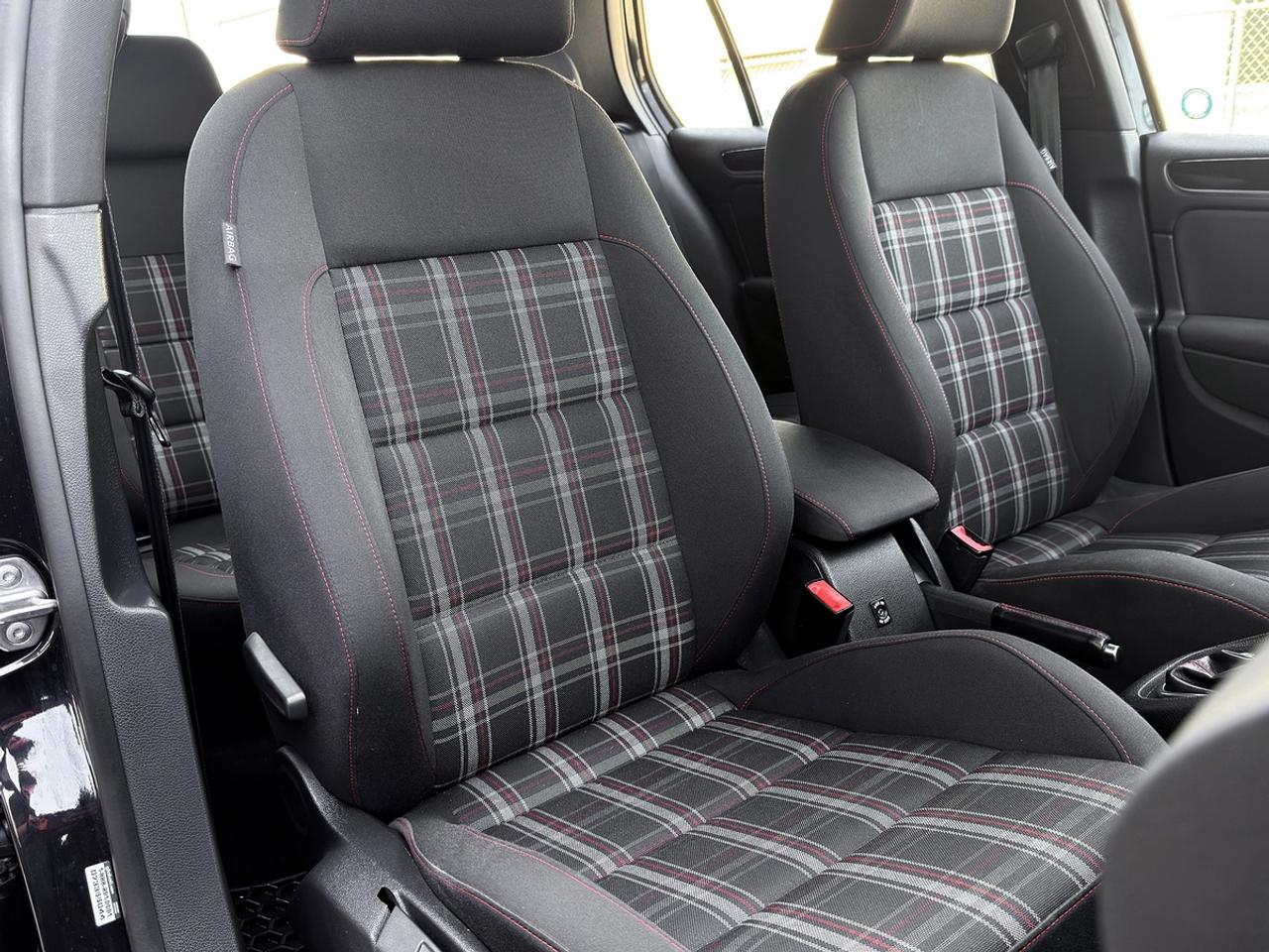 2013 Volkswagen GTI 5-door DSG Photo