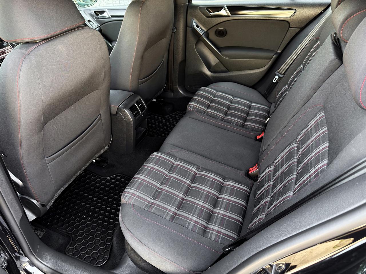 2013 Volkswagen GTI 5-door DSG Photo
