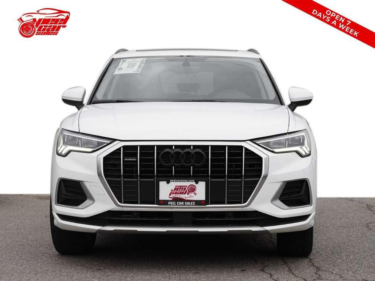 2021 Audi Q3 40 Komfort Panoramic roof Leather seats Cruise Control. Photo5