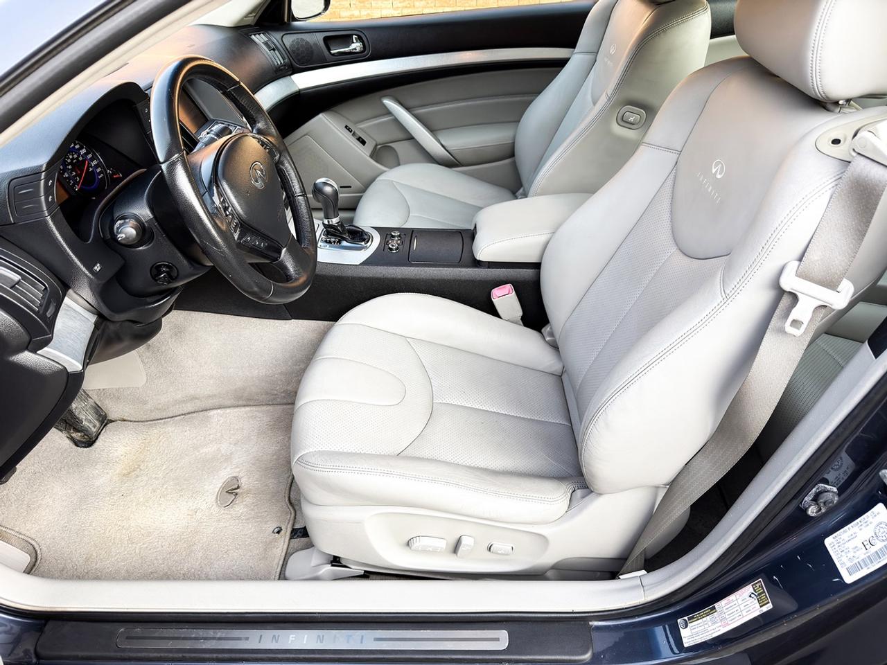2009 Infiniti G37X  AWD w/Tech Pkg Photo