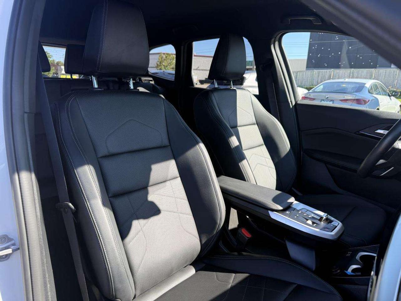 2025 BMW X1 XDRIVE28I   HEATED SEATS   APPLE CARPLAY Photo