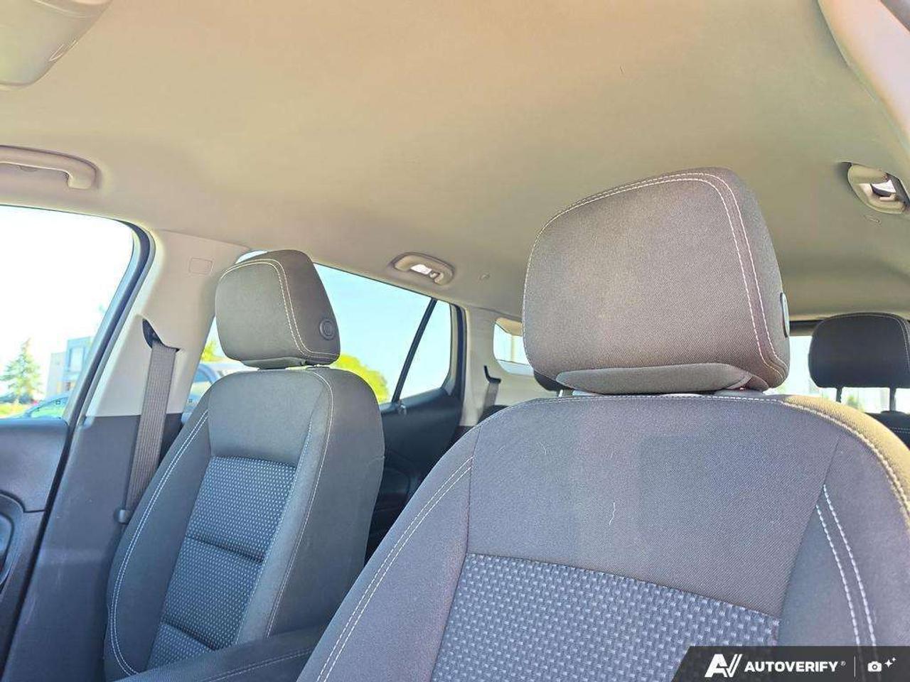 2024 GMC Terrain SLE AWD   OFF LEASE   WELL MAINTAINED   NO CLAIMS Photo
