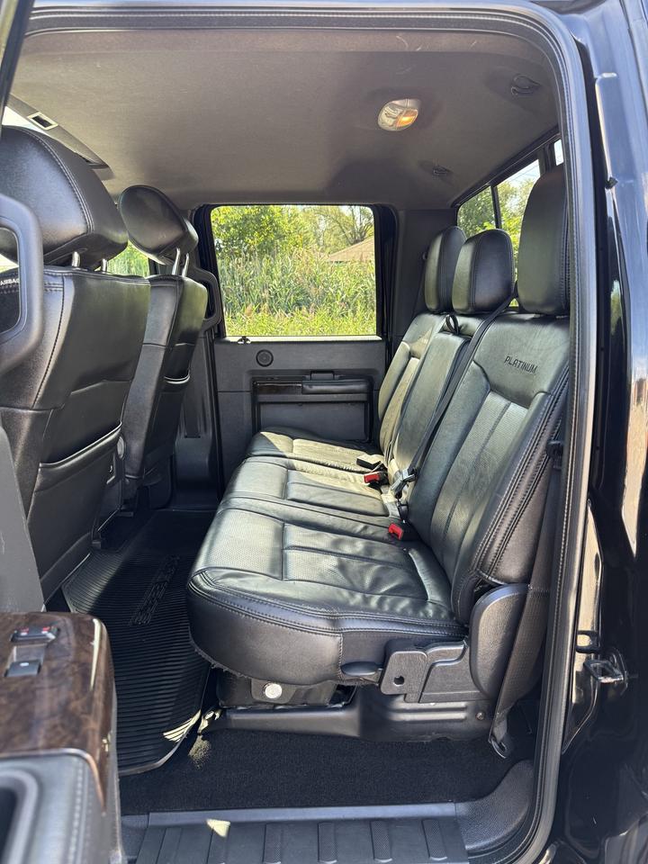 2016 Ford F-250 Platinum Photo