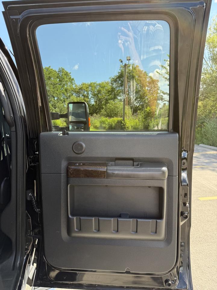 2016 Ford F-250 Platinum Photo