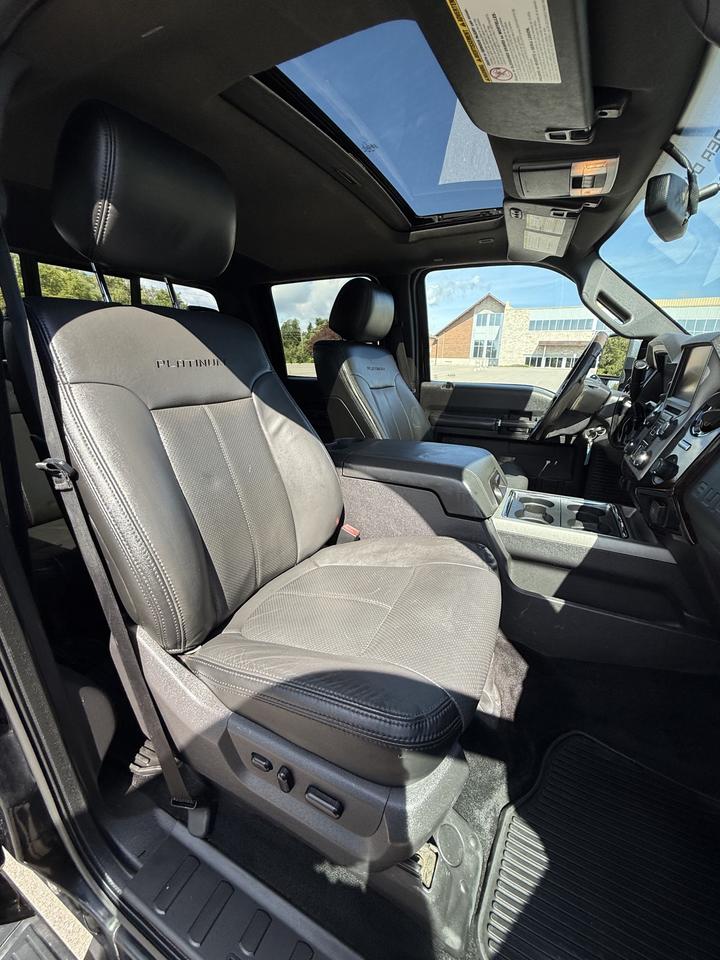 2016 Ford F-250 Platinum Photo