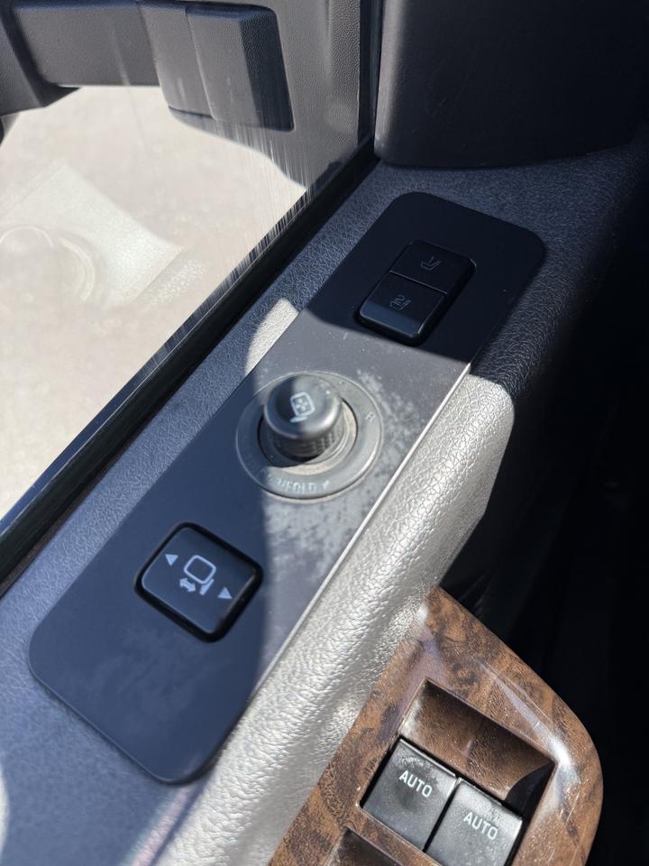 2016 Ford F-250 Platinum Photo