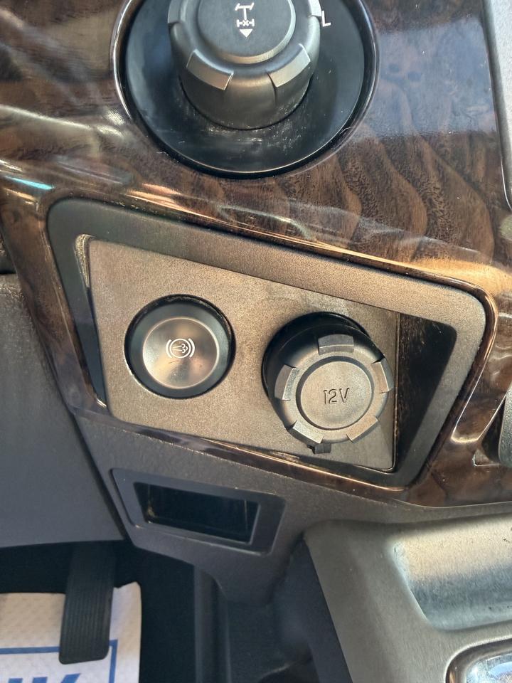 2016 Ford F-250 Platinum Photo