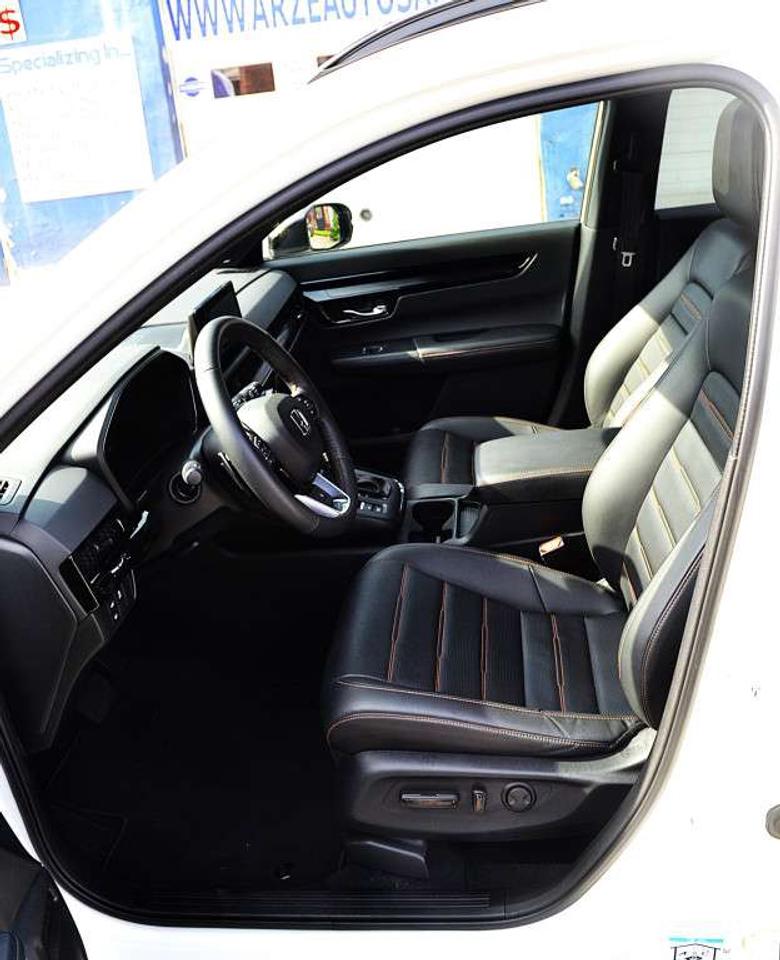 2024 Honda CR-V Touring 4dr All Wheel Drive CVT Photo