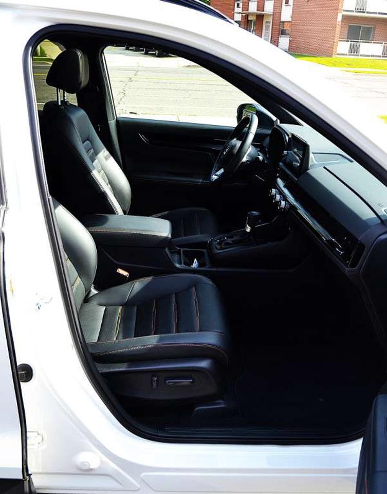 2024 Honda CR-V Touring 4dr All Wheel Drive CVT Photo