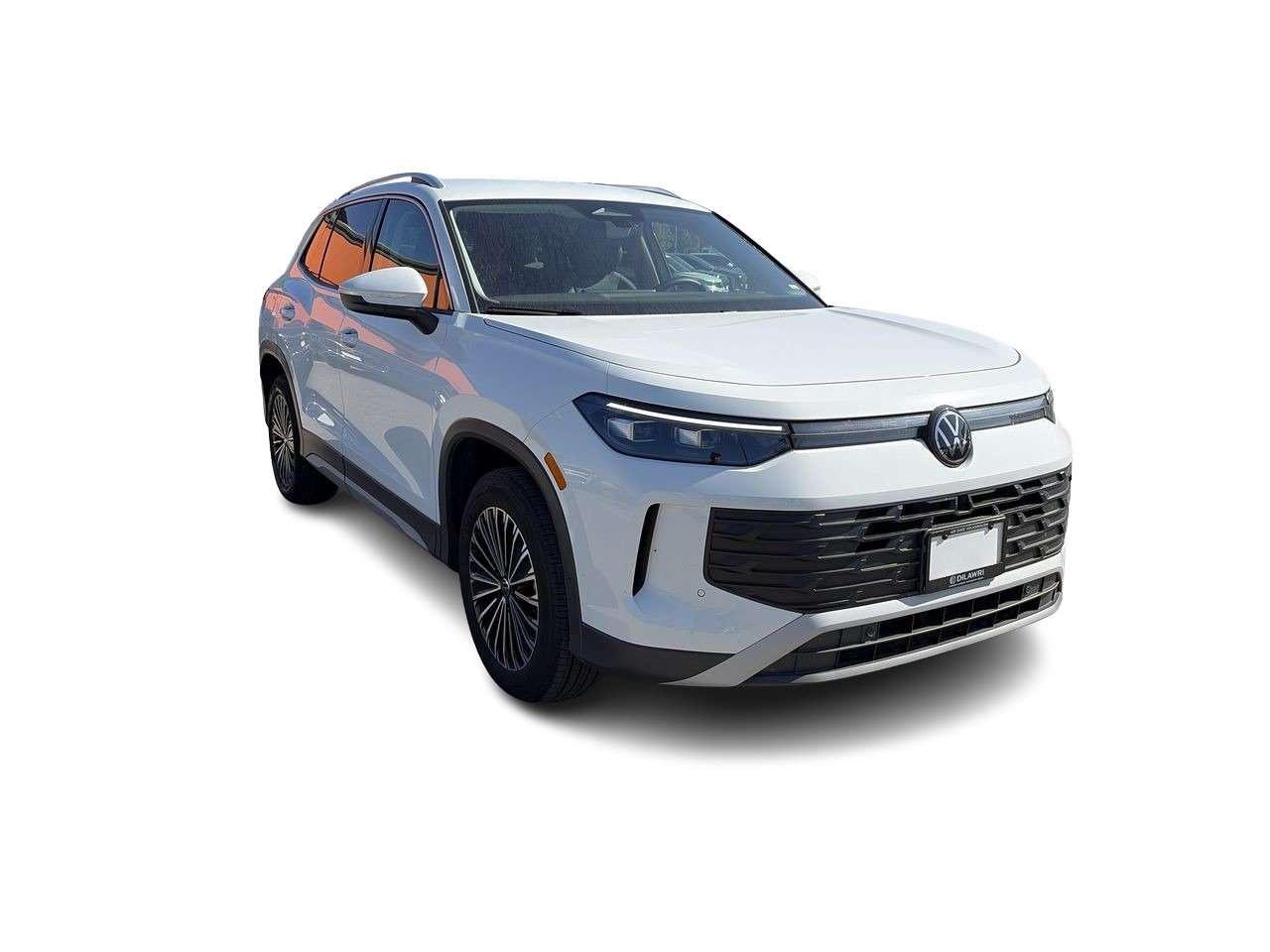 2026 Volkswagen Tiguan Comfortline 4MOTION Remote Starter  Alloy Wheels  Power Liftgate  Apple/Android CarPlay Photo