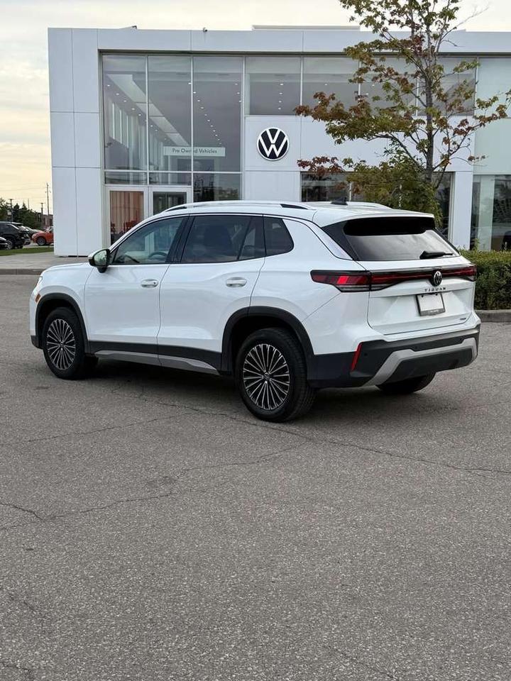 2026 Volkswagen Tiguan Comfortline 4MOTION Remote Starter  Alloy Wheels  Power Liftgate  Apple/Android CarPlay Photo