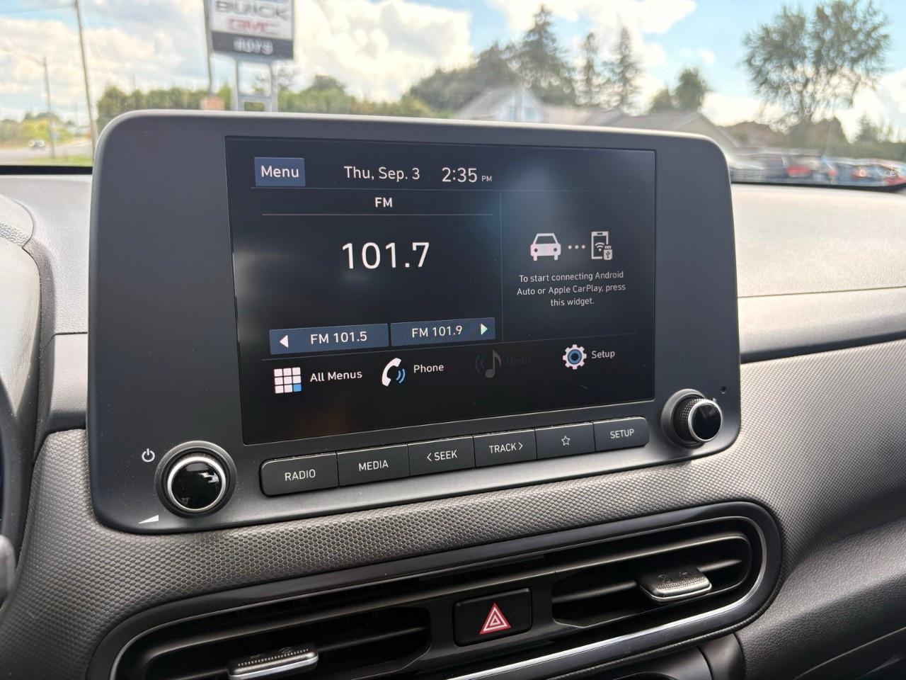 2023 Hyundai KONA 2.0L Essential AWD Photo