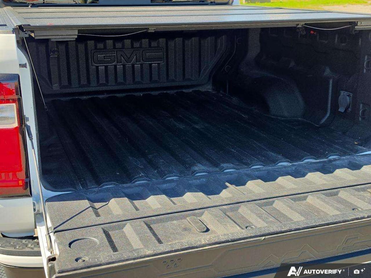 2024 GMC Canyon Elevation   TONNEAU   PREMIUM PKG   HTD SEATS Photo