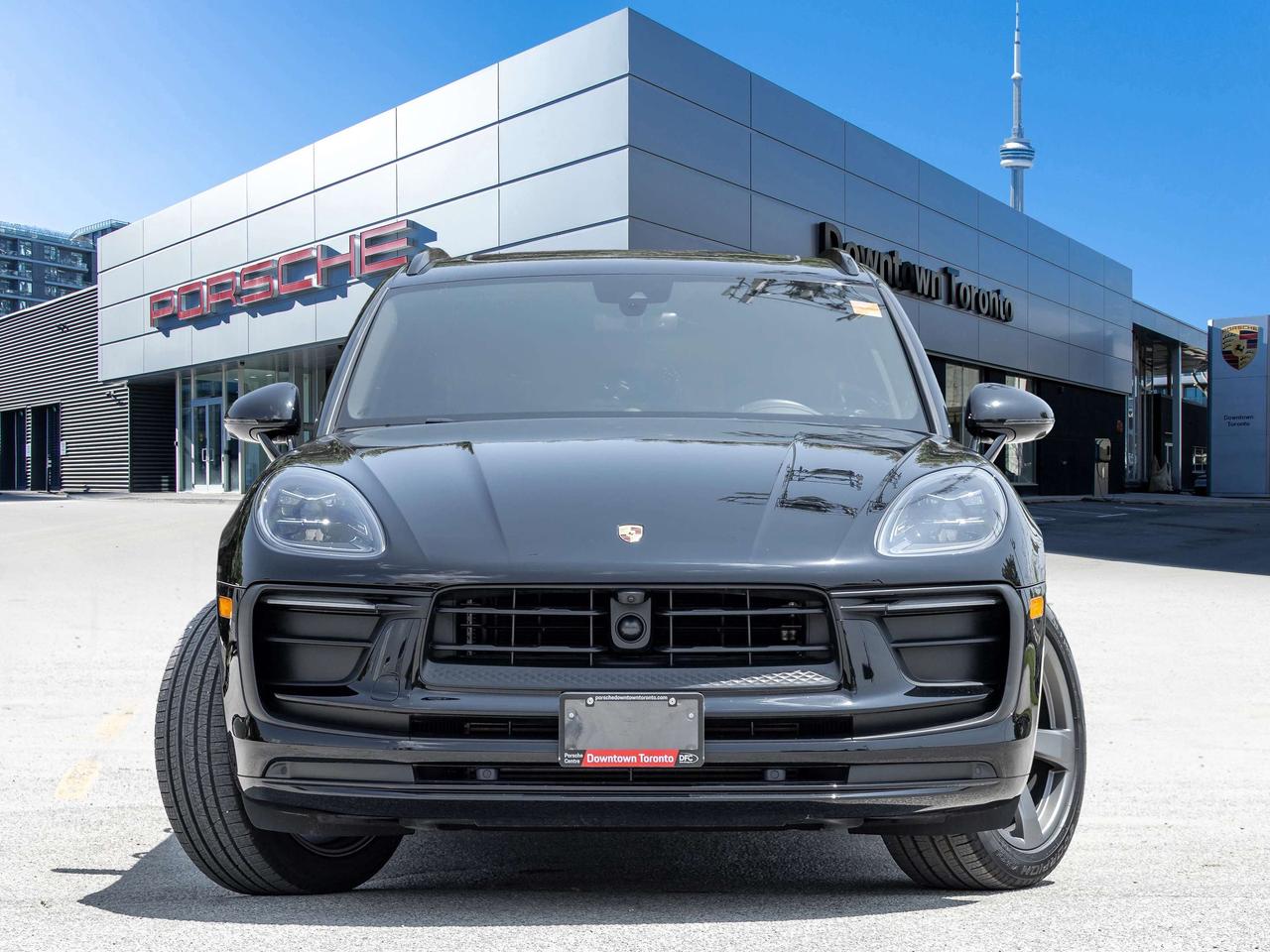 2026 Porsche Macan T   Sport Exhaust   Adaptive Air Suspension Photo