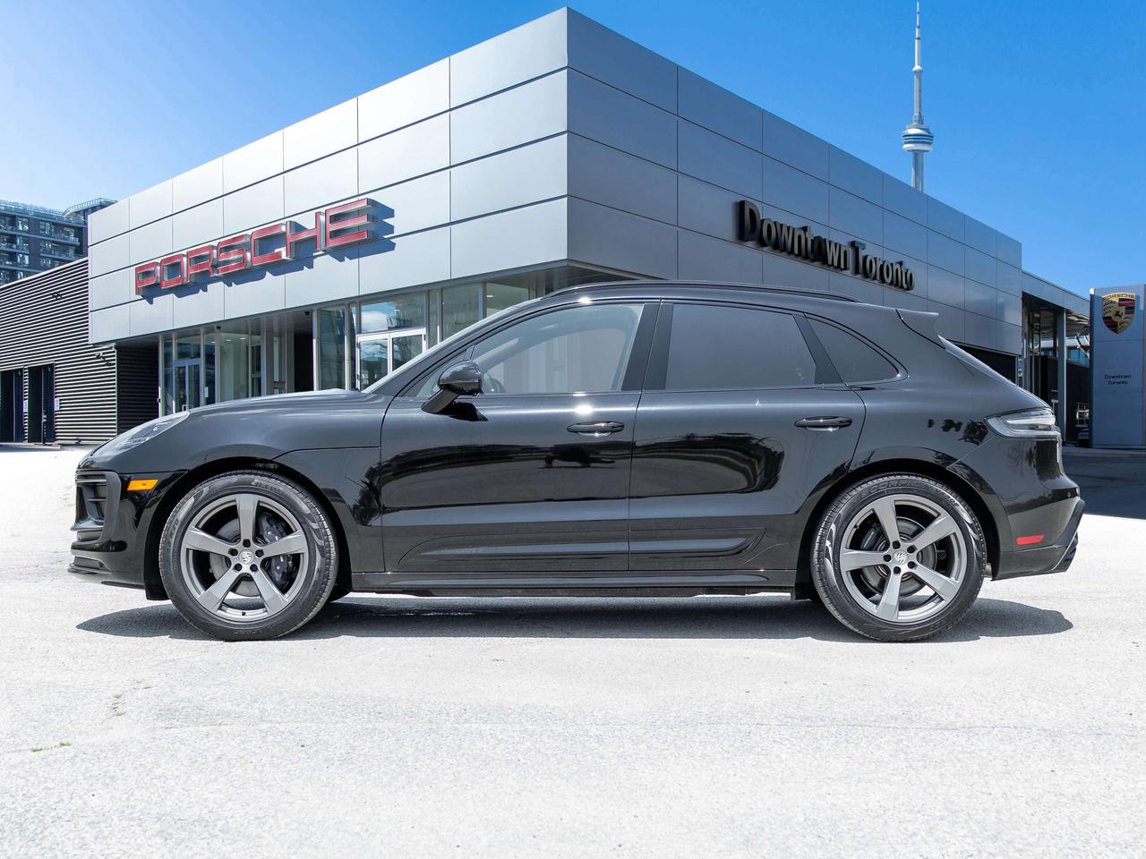 2026 Porsche Macan T   Sport Exhaust   Adaptive Air Suspension Photo5