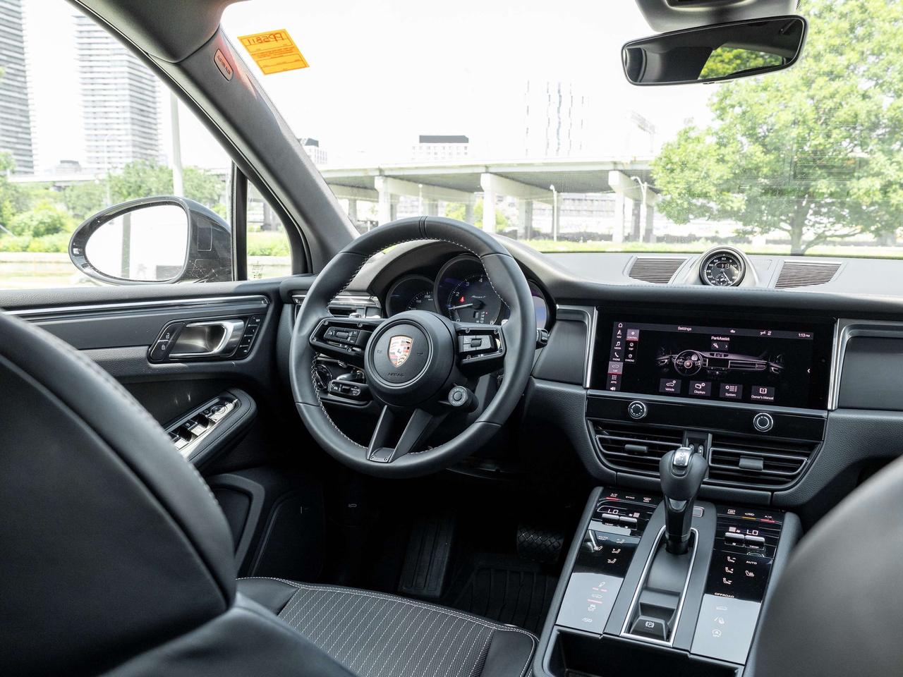 2026 Porsche Macan T   Sport Exhaust   Adaptive Air Suspension Photo
