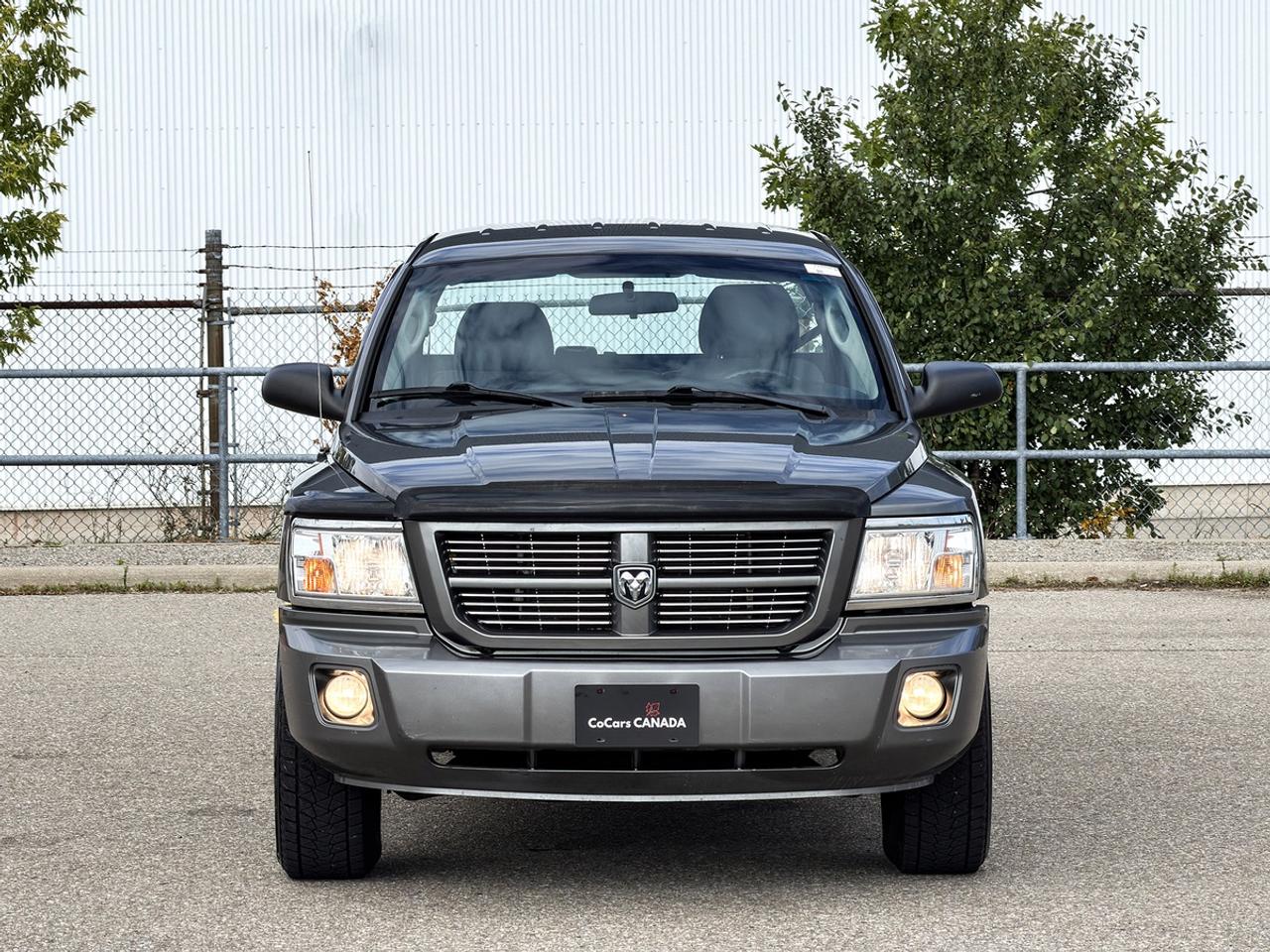 2011 Dodge Dakota SXT CREW CAB 4X4 V6 Photo