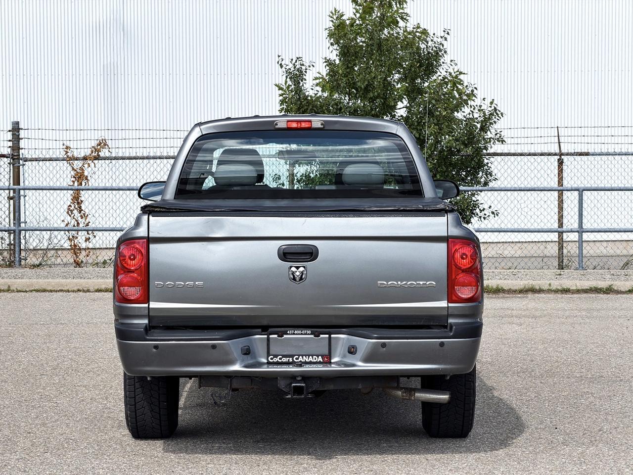 2011 Dodge Dakota SXT CREW CAB 4X4 V6 Photo