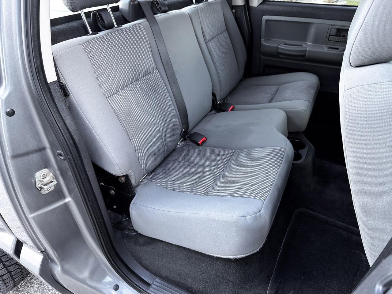 2011 Dodge Dakota SXT CREW CAB 4X4 V6 Photo