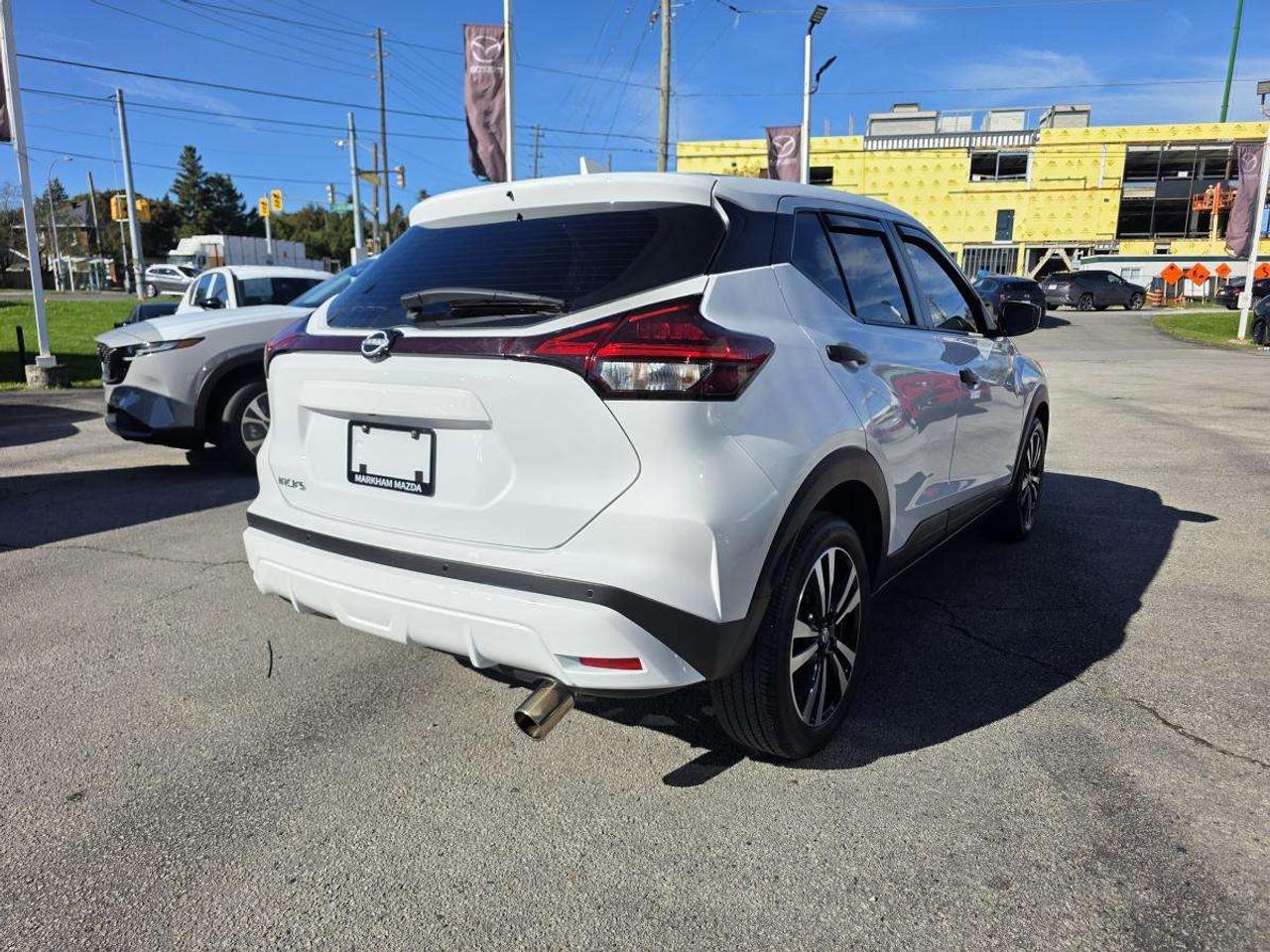 2024 Nissan Kicks LOW KM 1 OWNER CLEANC ARFAX Photo
