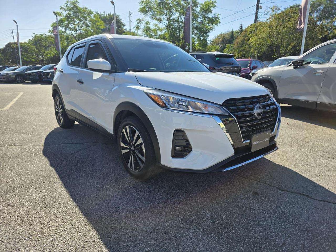 2024 Nissan Kicks LOW KM 1 OWNER CLEANC ARFAX Photo