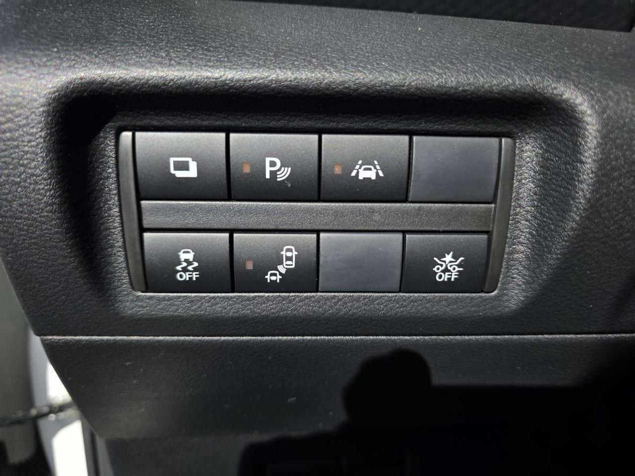 2024 Nissan Kicks LOW KM 1 OWNER CLEANC ARFAX Photo