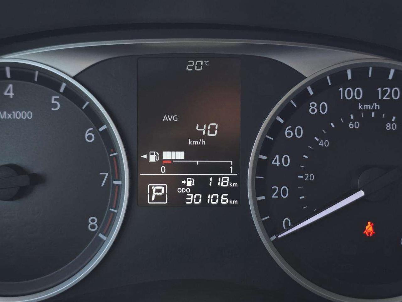 2024 Nissan Kicks LOW KM 1 OWNER CLEANC ARFAX Photo