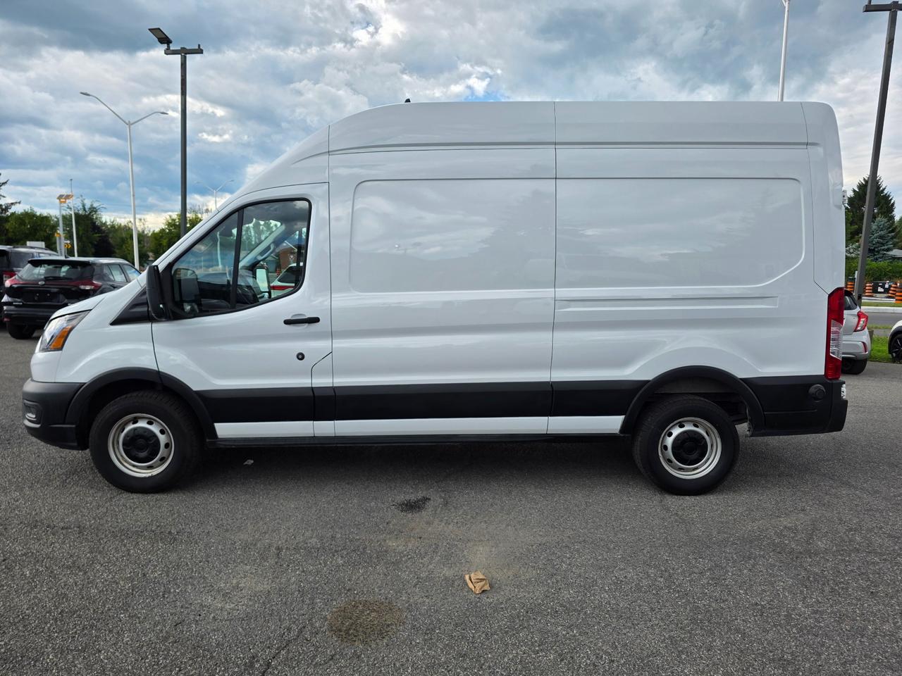 2024 Ford Transit-250 Cargo Base Rear-Wheel Drive High Roof Van 148 in. WB Photo